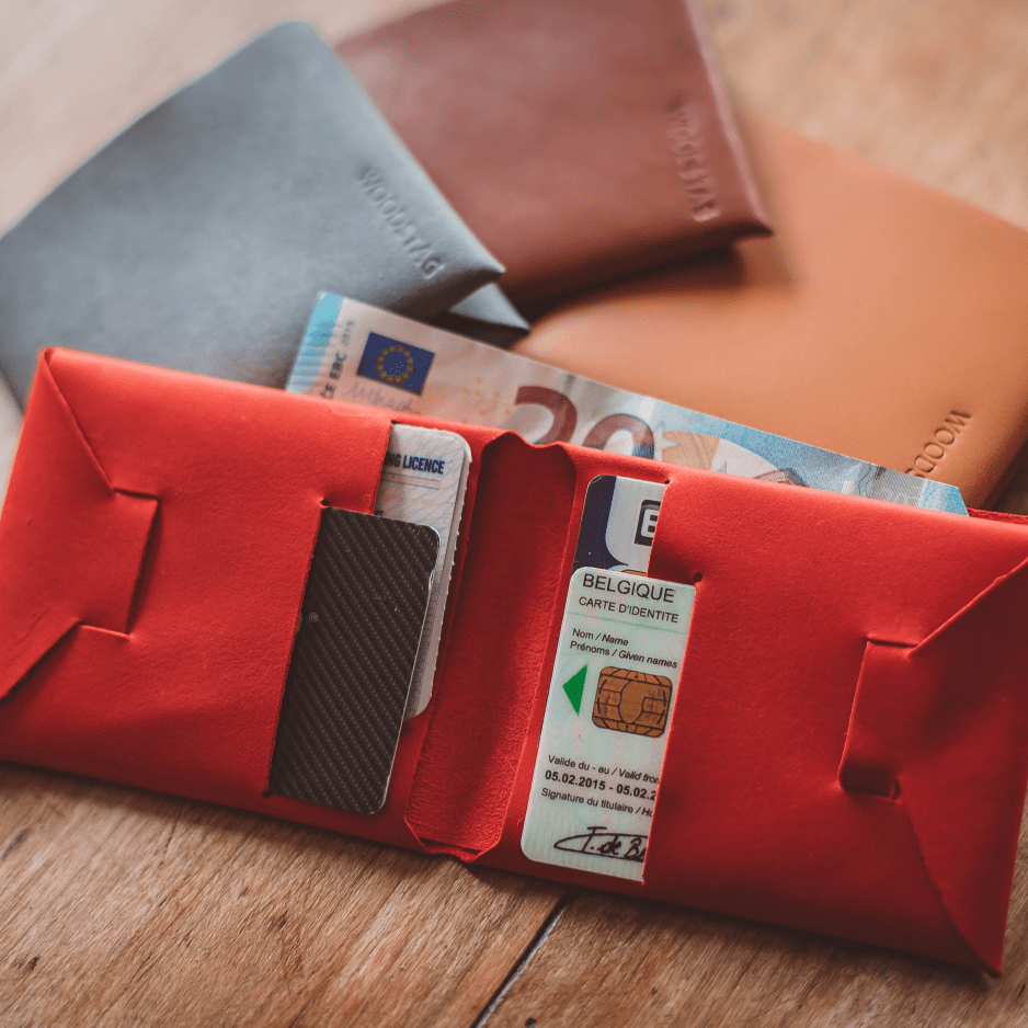 portefeuille en cuir recyclé origami WOODSTAG leather wallet